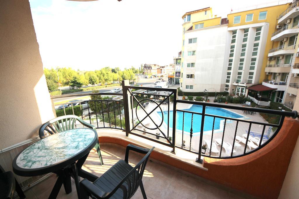 Menada Sea Regal Apartments 阳光海滩 客房 照片