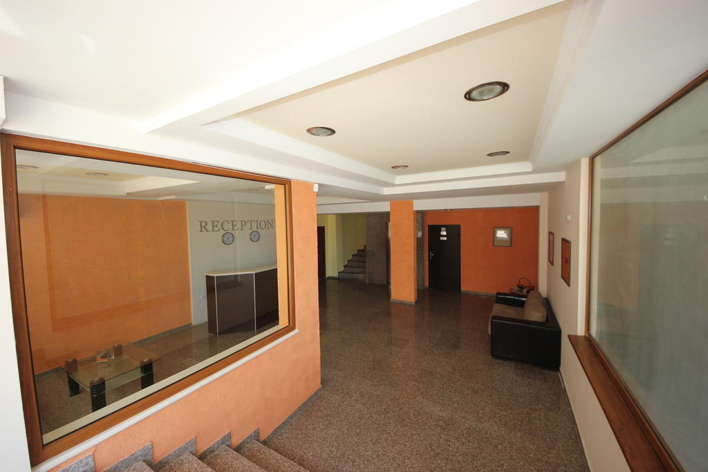 Menada Sea Regal Apartments 阳光海滩 外观 照片